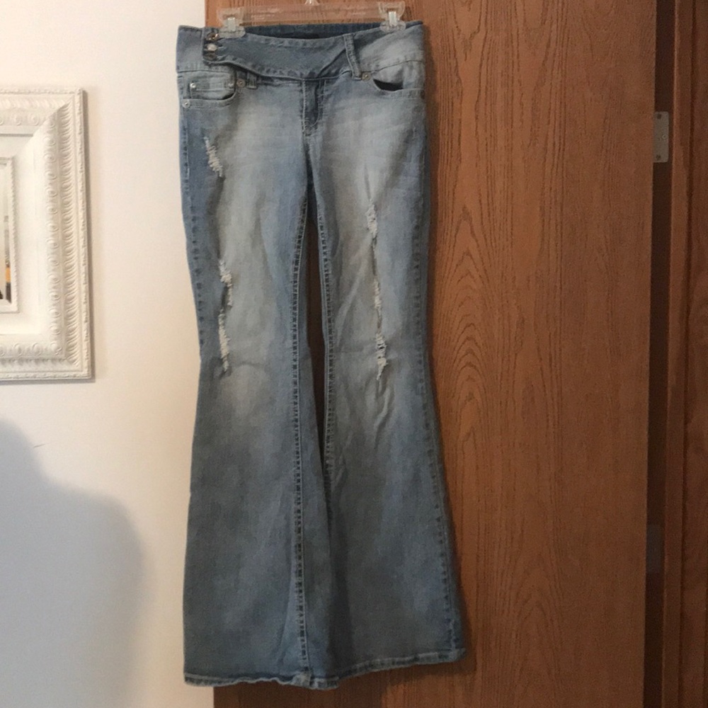 YMI low rise boot cut JEANS